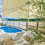 Villa Holiday Home Zvecanje Zvecanje