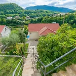 Villa Holiday Home Zvecanje Villa Zvecanje