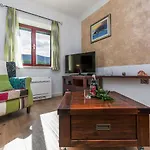 Villa Holiday Home Zvecanje Villa