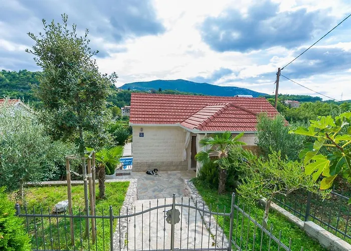 Villa Holiday Home Zvecanje Zvecanje