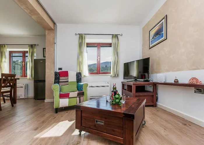Villa Holiday Home Zvecanje Zvecanje